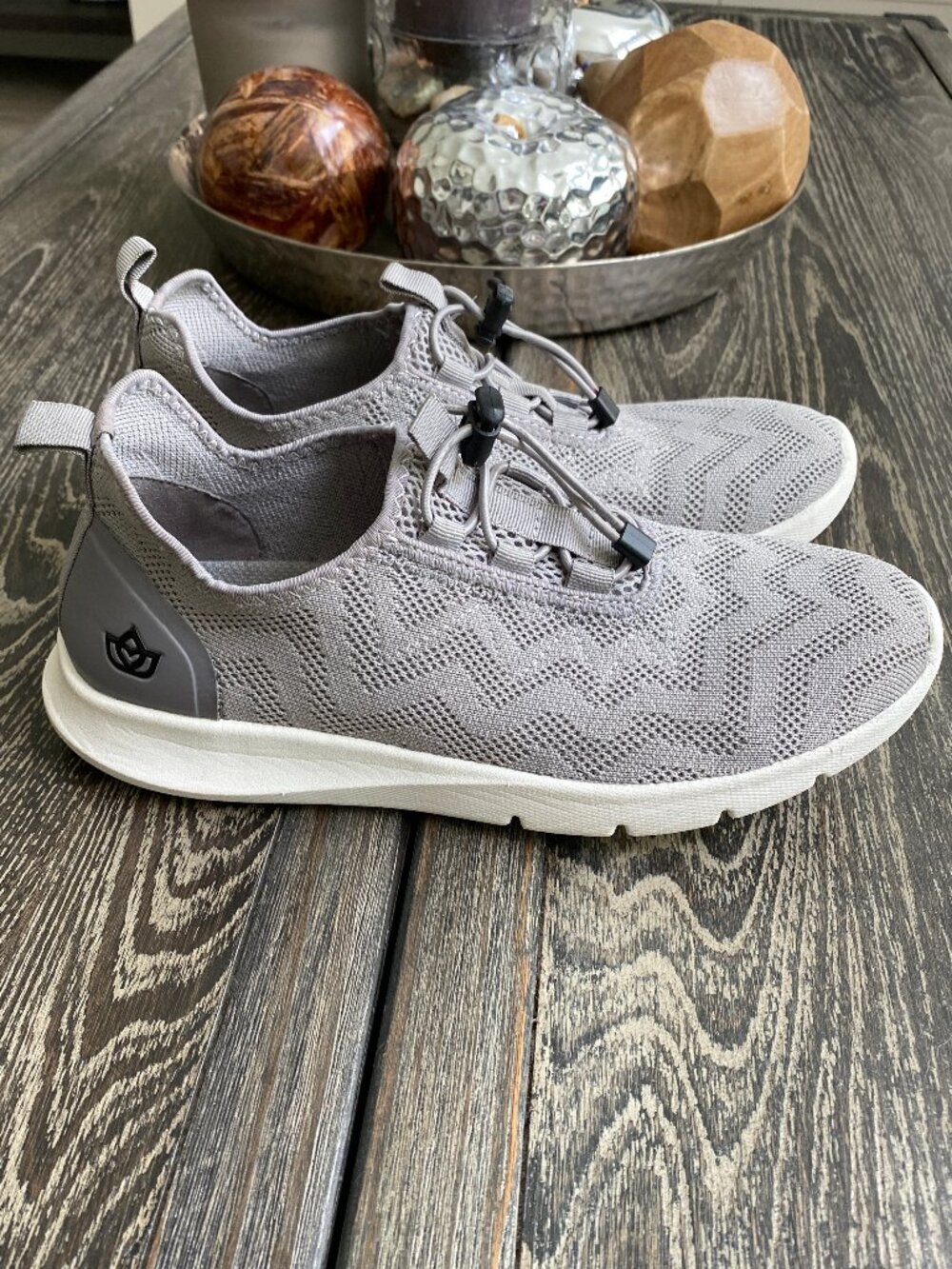 Spenco Women's Slip On Zig Zag Chelsea Sneaker in Wild Dove 8